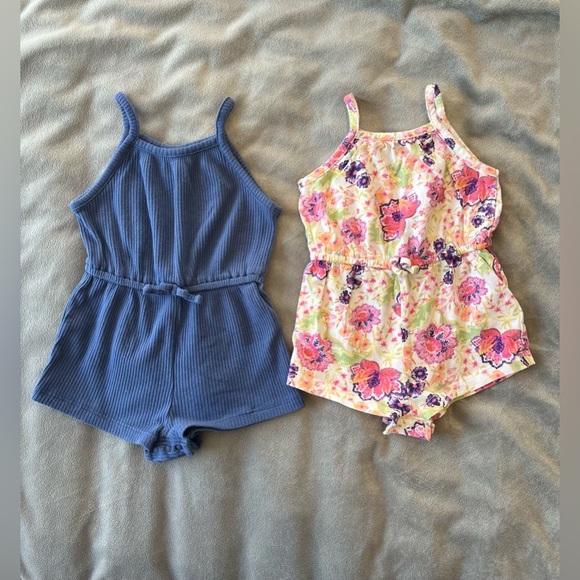 Old Navy Other - Baby girls Old Navy Rompers in size 3-6 months